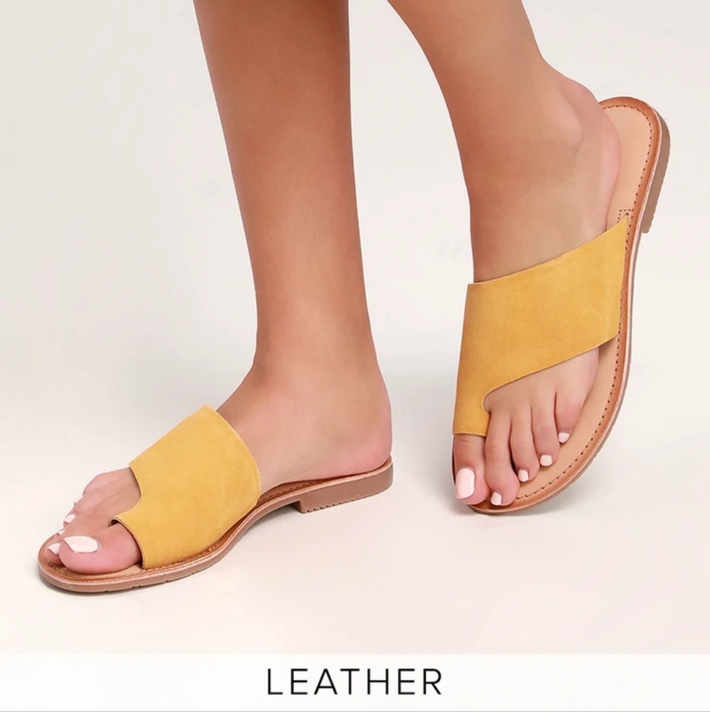 Chinese Laundry Gemmy Sandal Yellow Suede